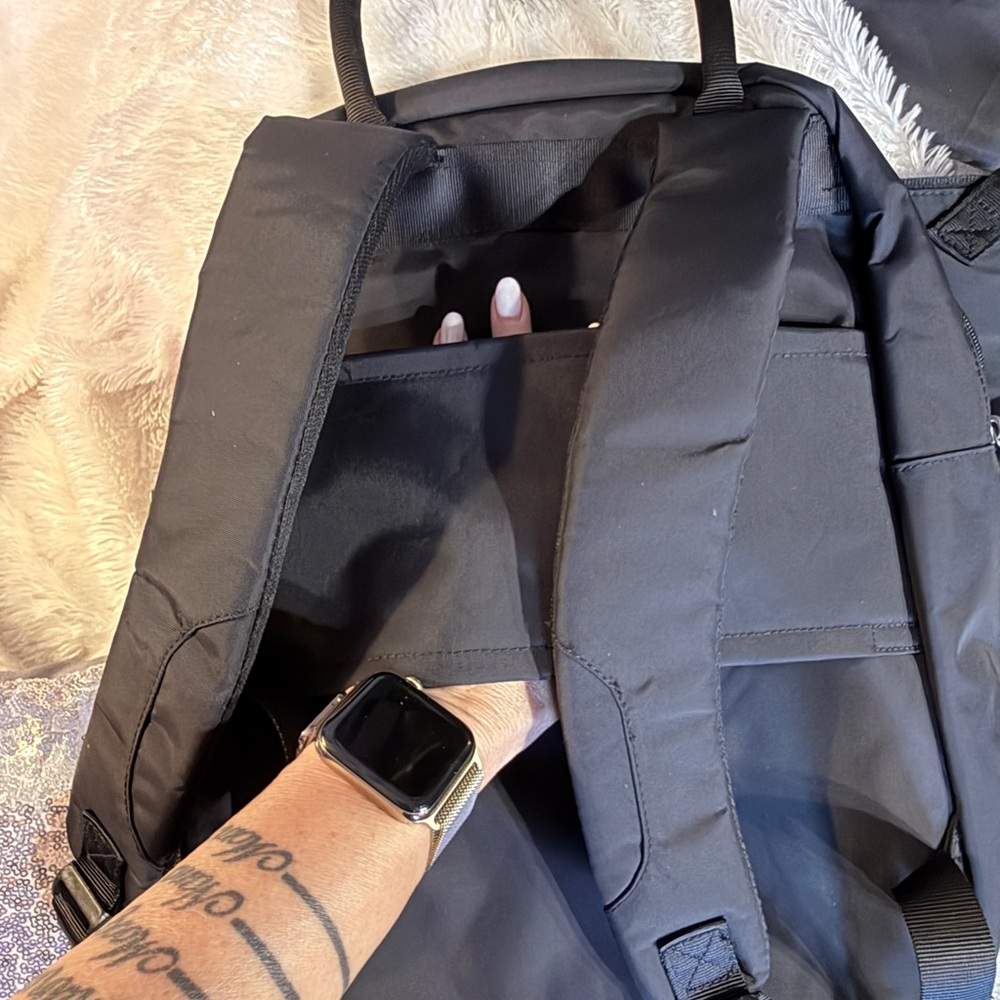 Commuter backpack that I purchased for one of my assignments. - Picture 4 of 6